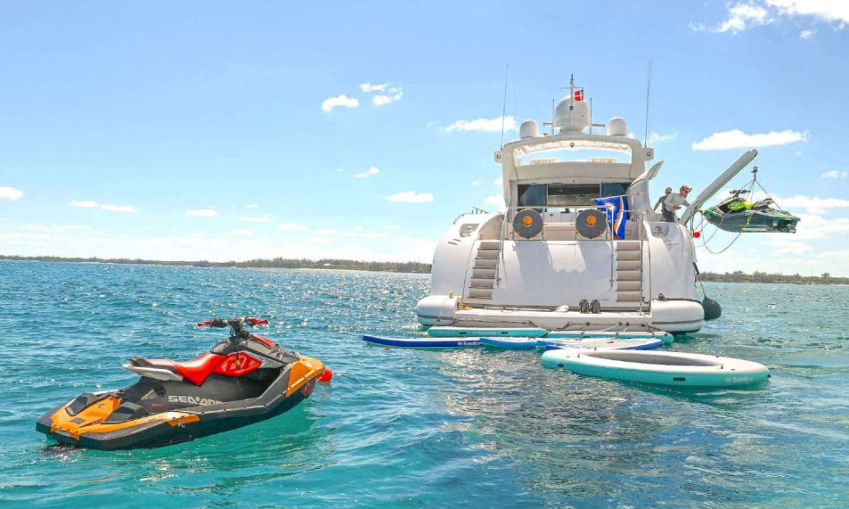 108' Mangusta