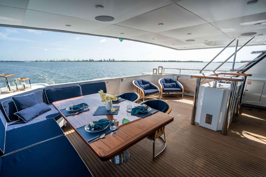 125' Broward Yacht Rental in South Florida